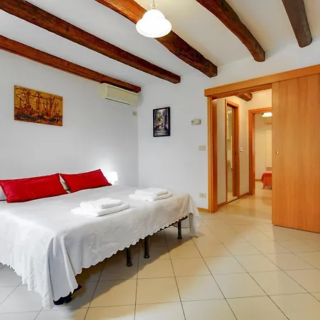 Bed & Breakfast Giardini 4*
